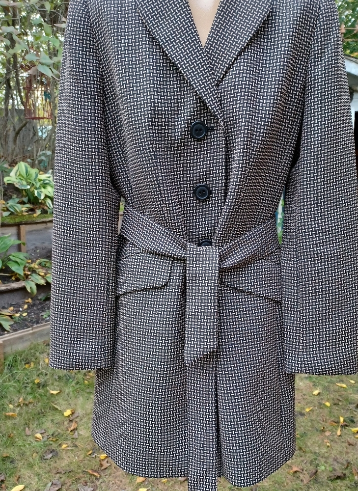 Le Suit Jacket - image 2